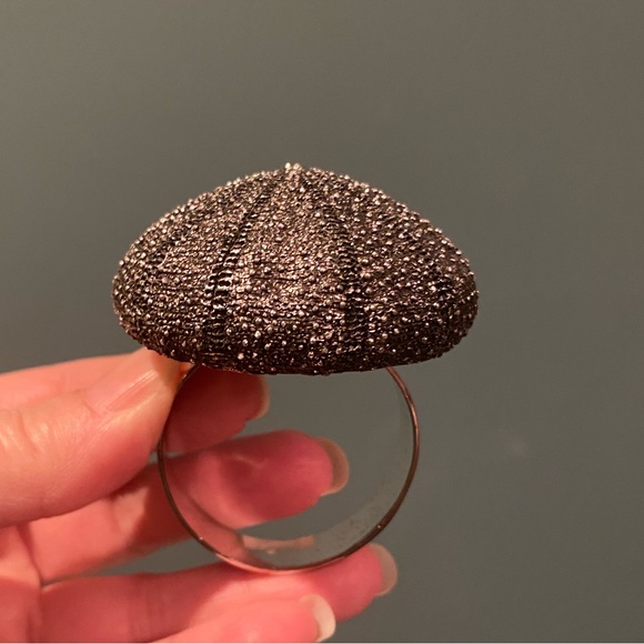 Set of 6 Pottery Barn Sea Urchin Napkin Rings - Silver - Picture 5 of 6